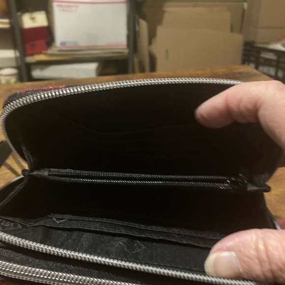 Vera Bradley all in one crossbody wallet/wristlet/purse - Picture 9 of 14